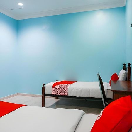 Oyo 44094 Bangi Lanai Hotel Εξωτερικό φωτογραφία