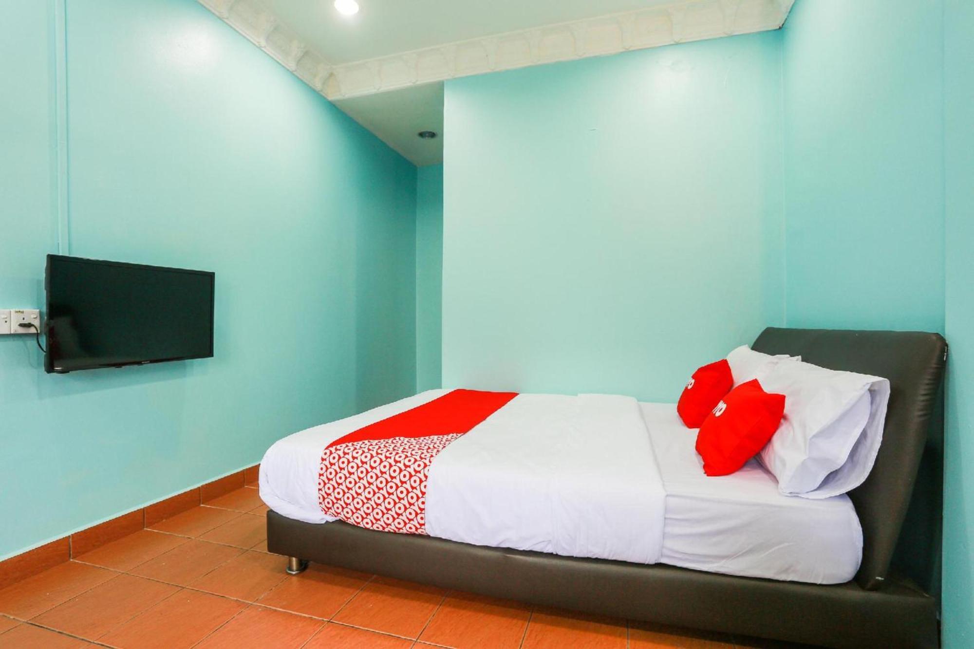 Oyo 44094 Bangi Lanai Hotel Εξωτερικό φωτογραφία