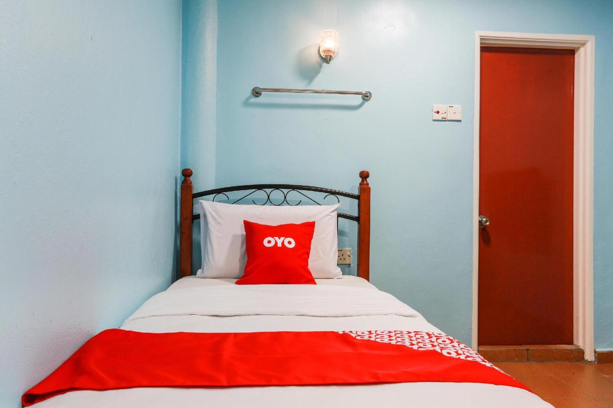 Oyo 44094 Bangi Lanai Hotel Εξωτερικό φωτογραφία