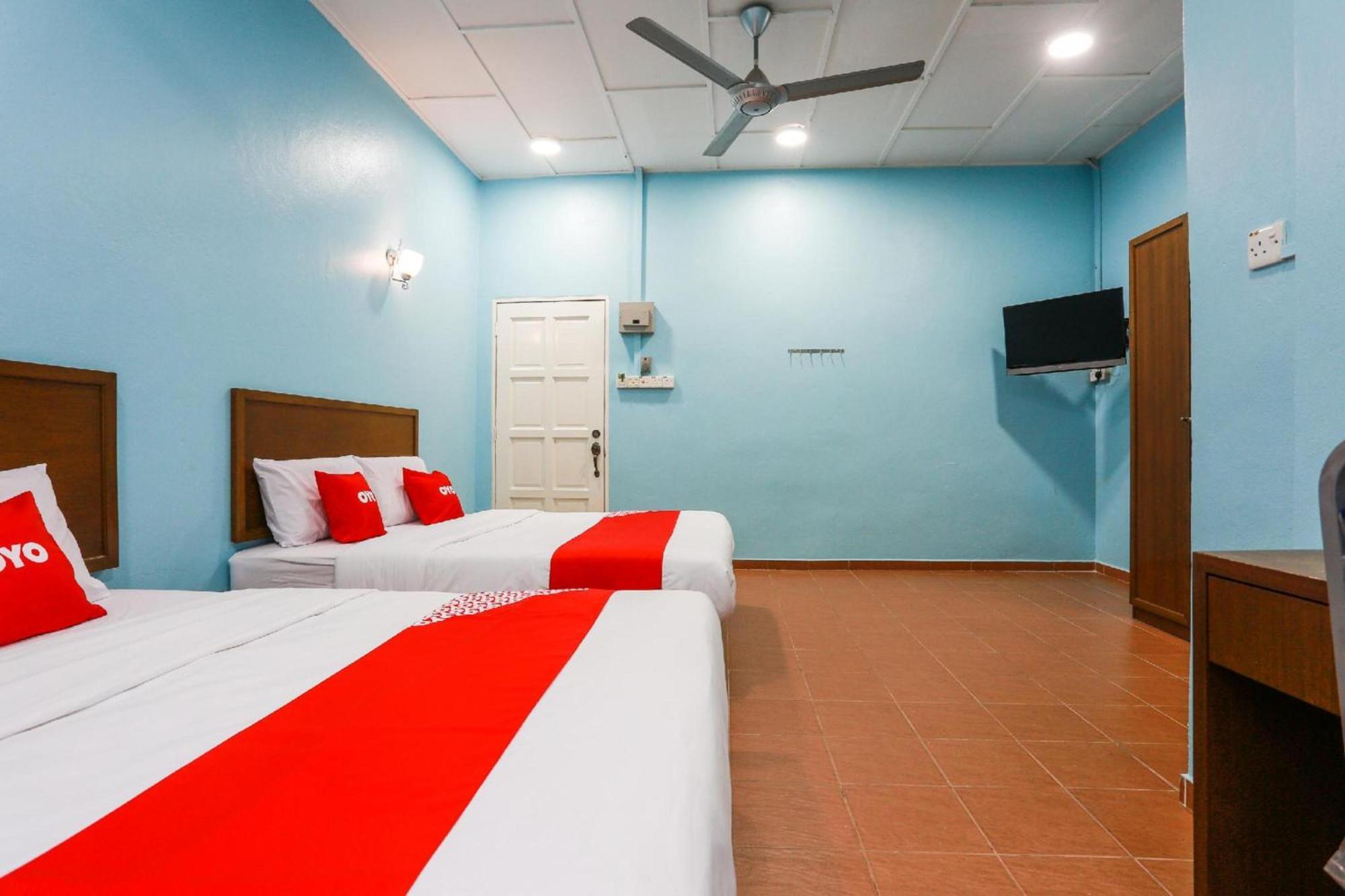 Oyo 44094 Bangi Lanai Hotel Εξωτερικό φωτογραφία
