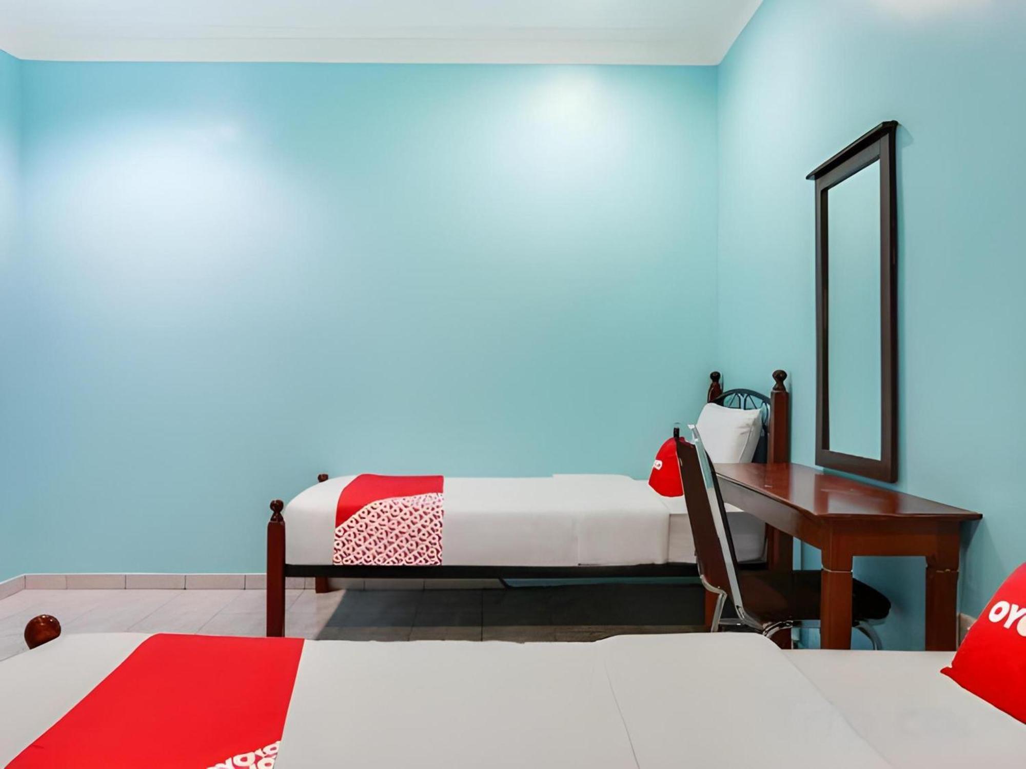 Oyo 44094 Bangi Lanai Hotel Εξωτερικό φωτογραφία