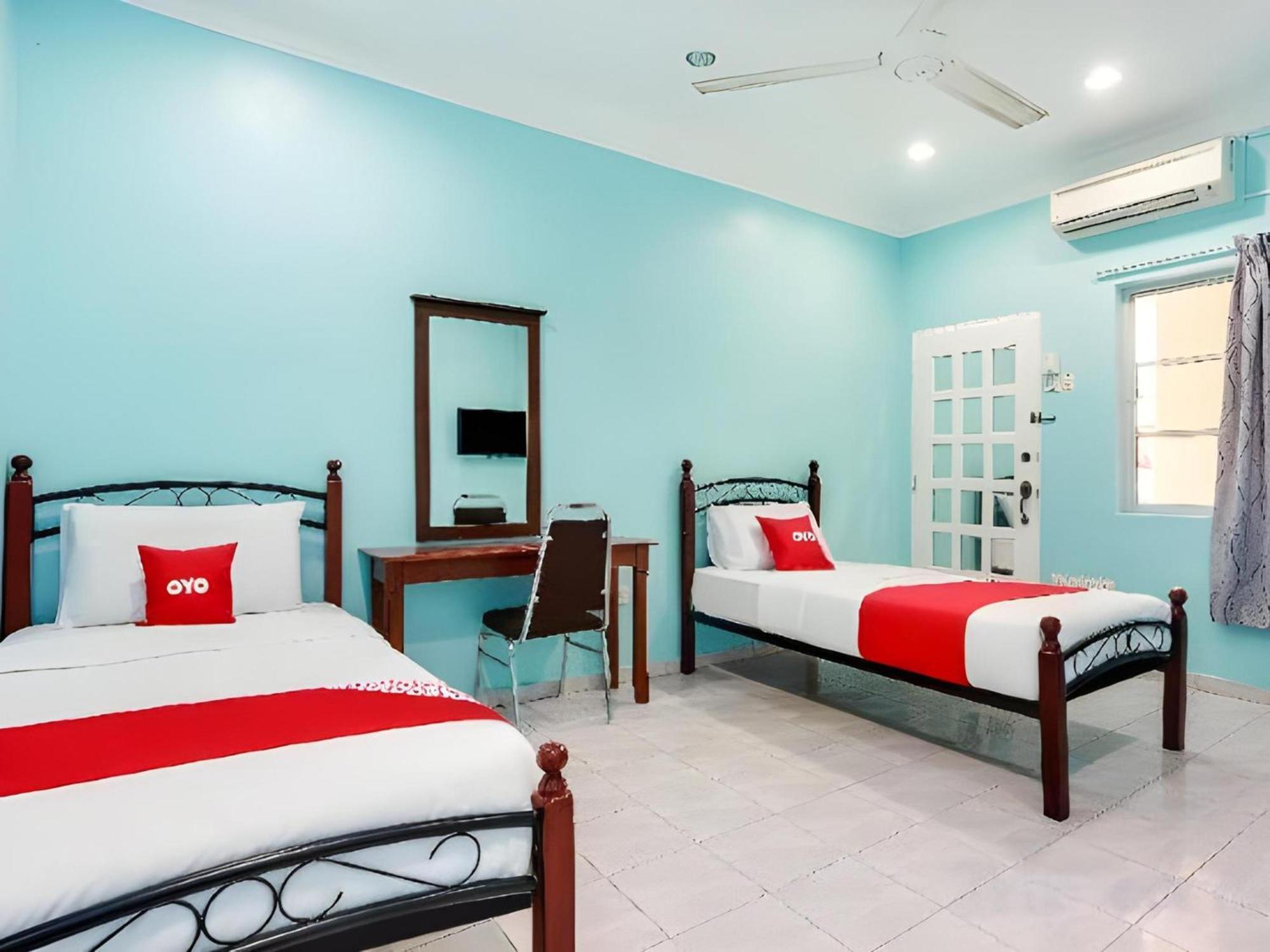 Oyo 44094 Bangi Lanai Hotel Εξωτερικό φωτογραφία