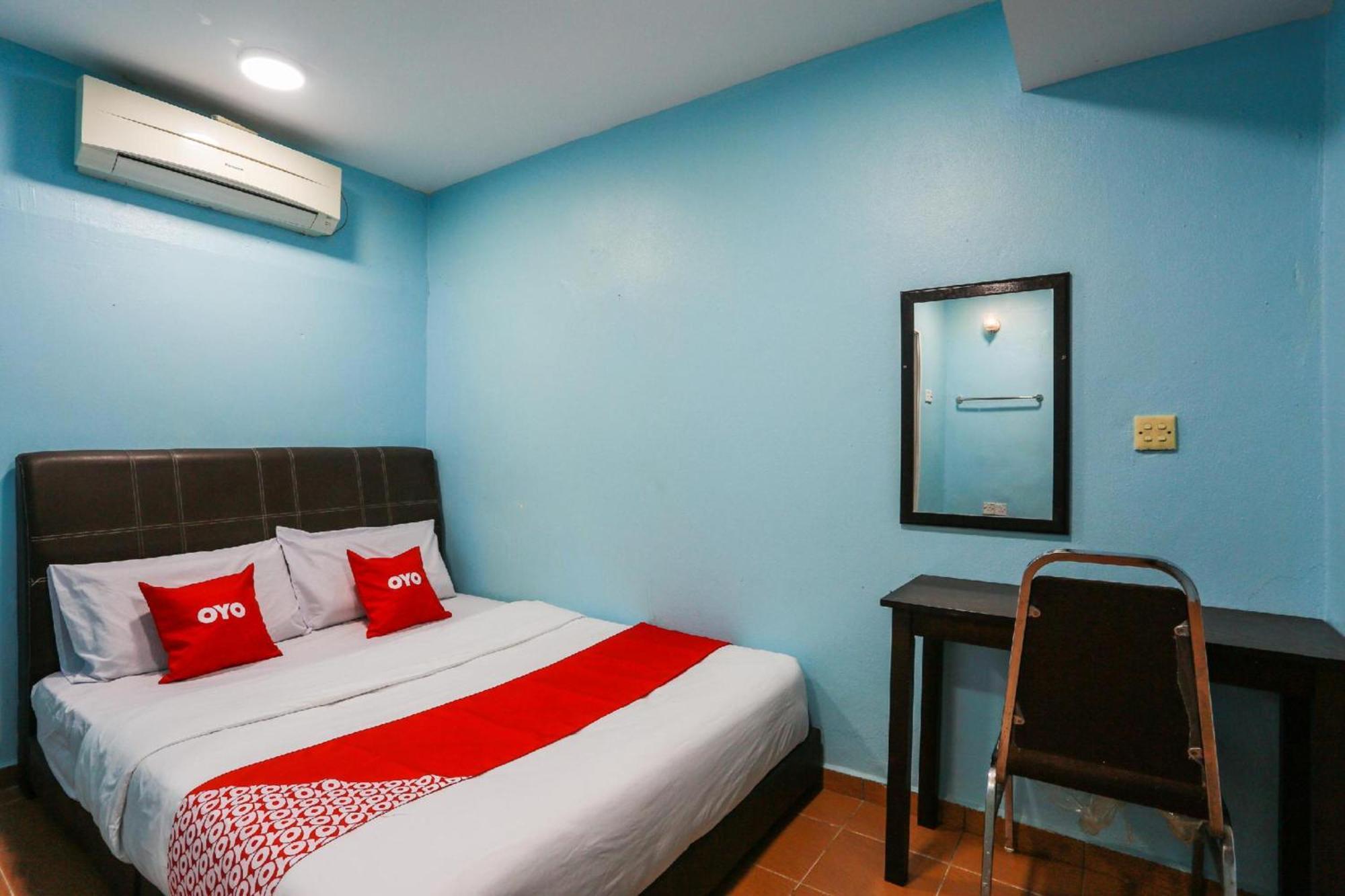 Oyo 44094 Bangi Lanai Hotel Εξωτερικό φωτογραφία